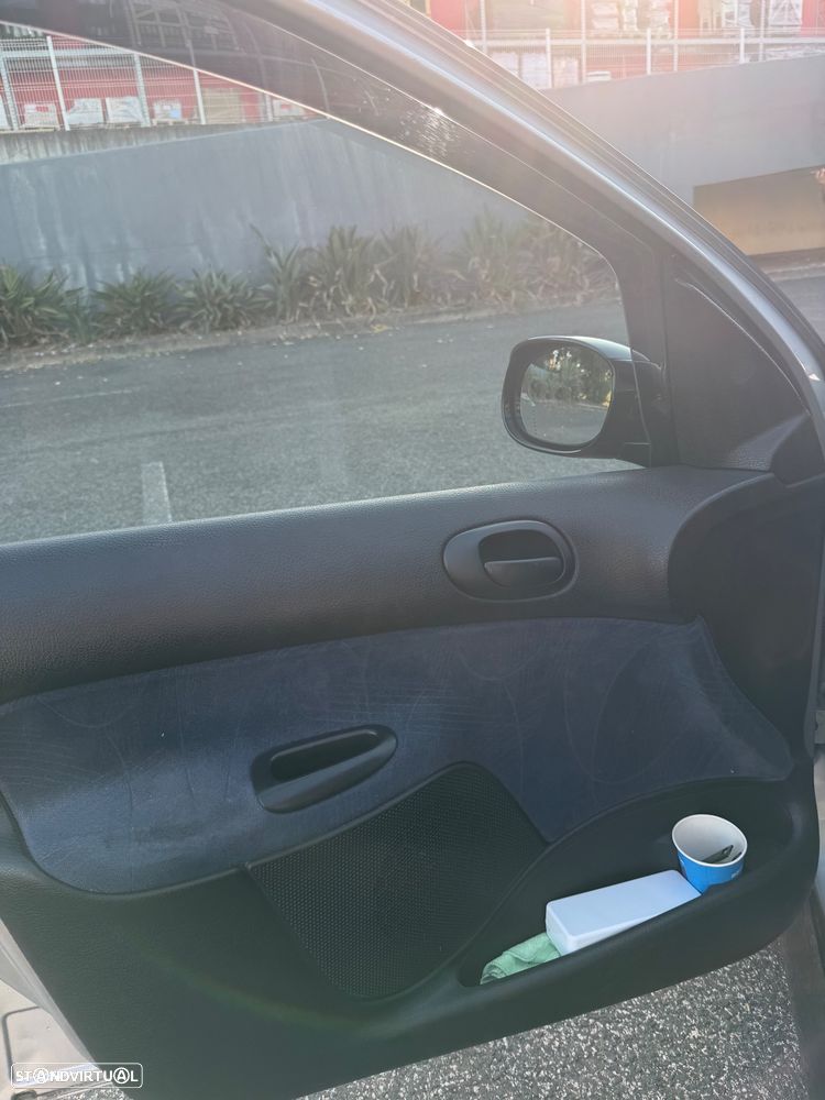 Peugeot 206 1.4 HDi ACP - 24