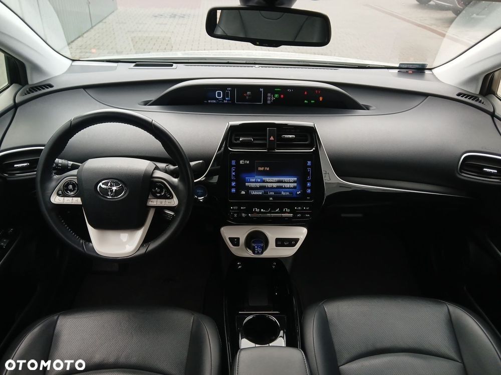 Toyota Prius - 13