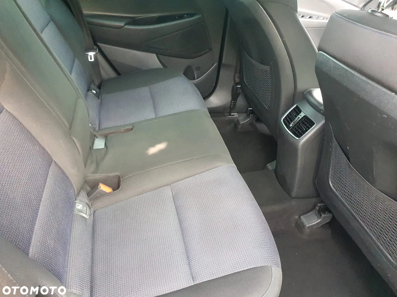 Hyundai Tucson 2.0 CRDI BlueDrive Comfort 2WD - 11