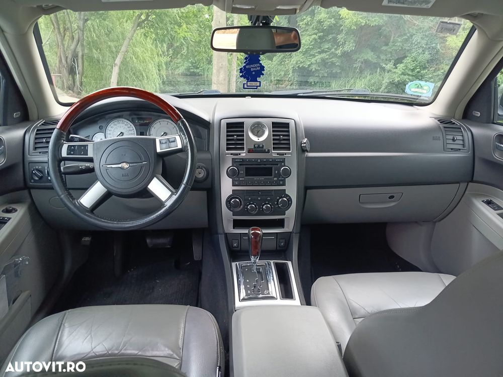 Chrysler 300C 3.0L CRD V6 aut - 4