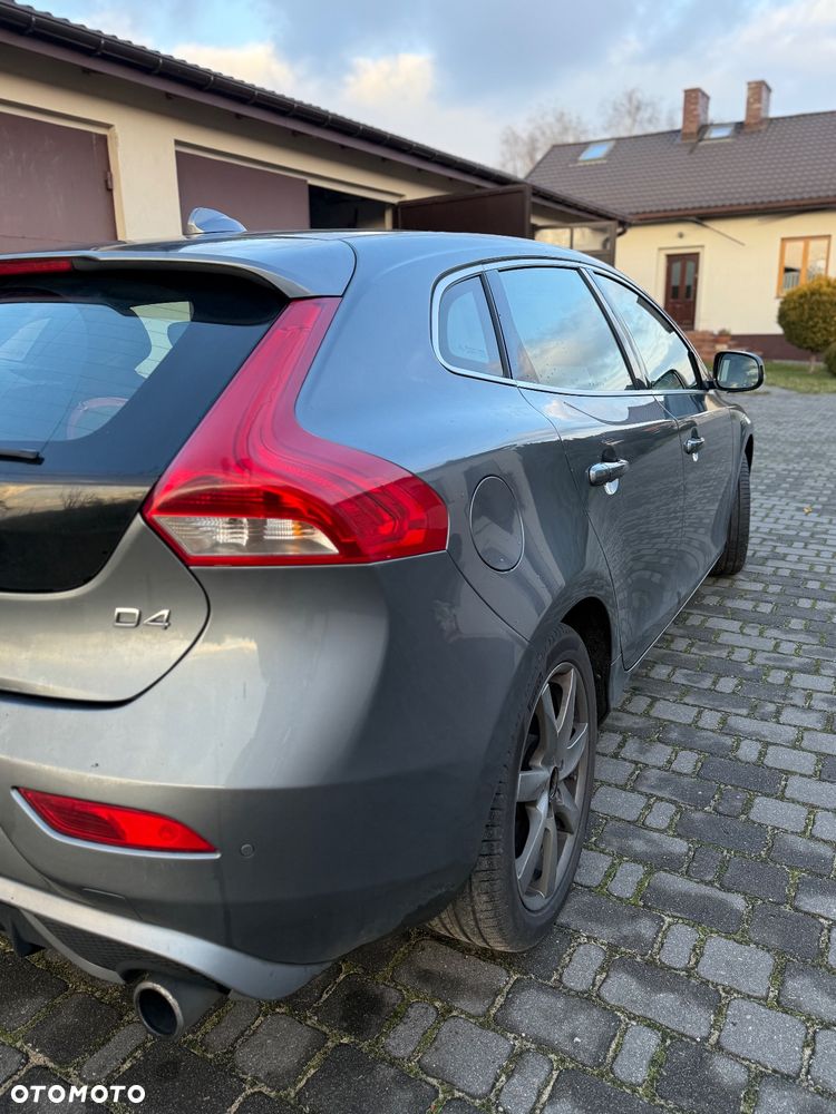 Volvo V40 D4 RDesign - 16