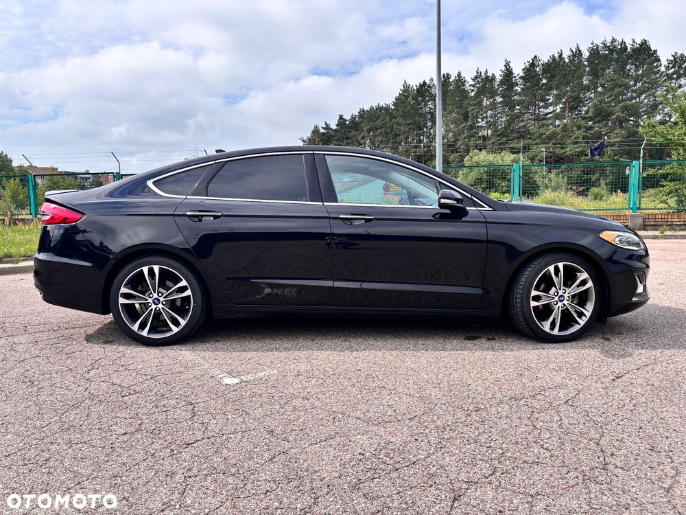 Ford Fusion - 9