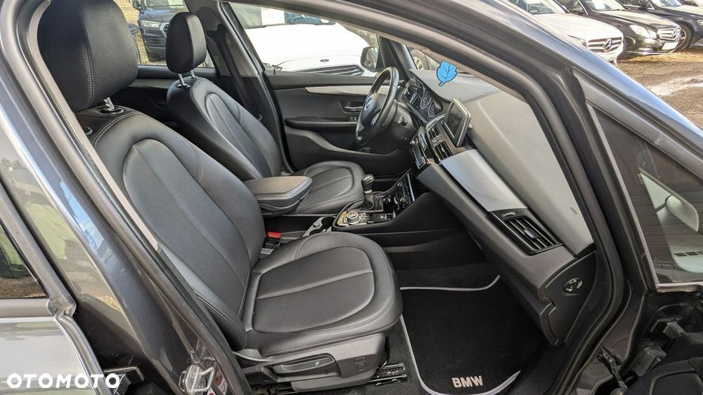 BMW Seria 2 216d Advantage - 19