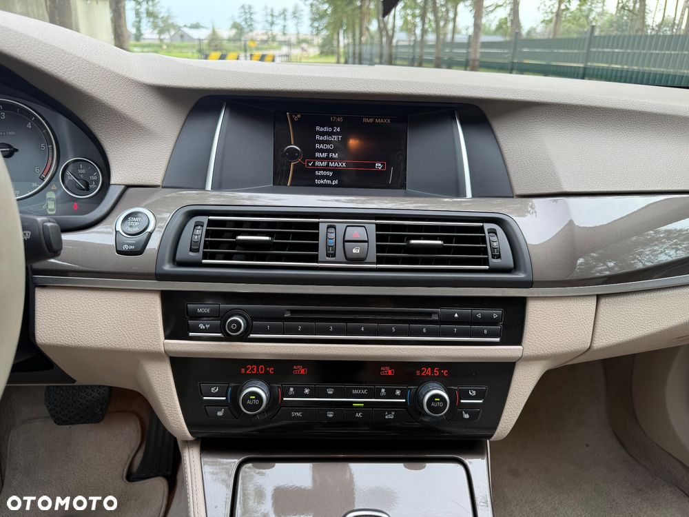 BMW Seria 5 525d xDrive Modern Line - 8