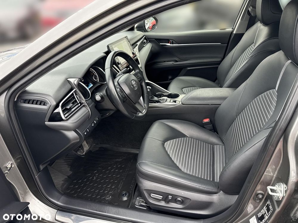 Toyota Camry 2.5 Hybrid Prestige CVT - 10