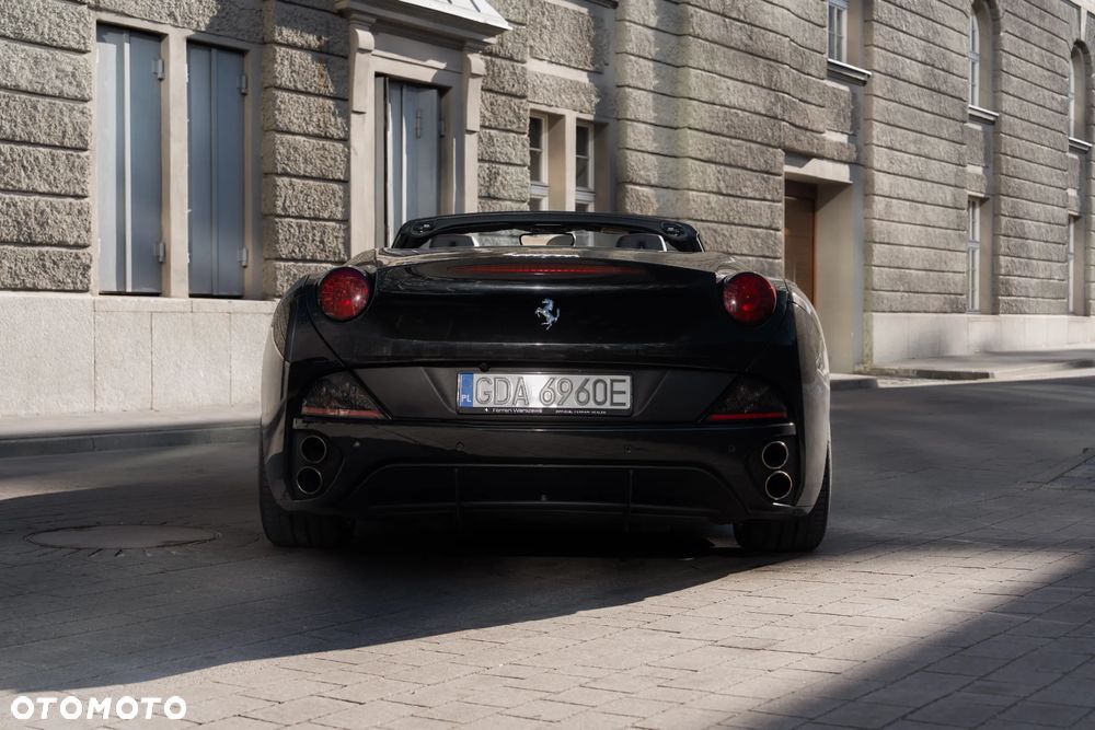 Ferrari California F1 DCT - 23