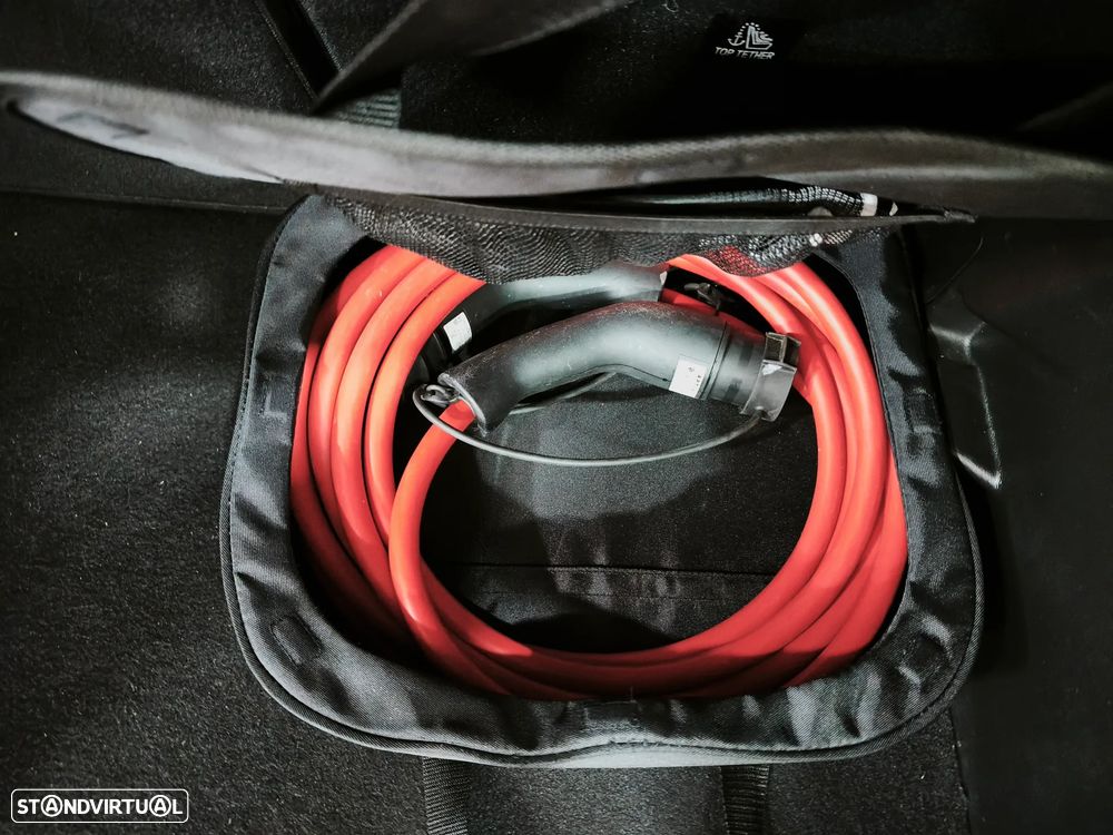 Peugeot e-2008 Active Pack - 36