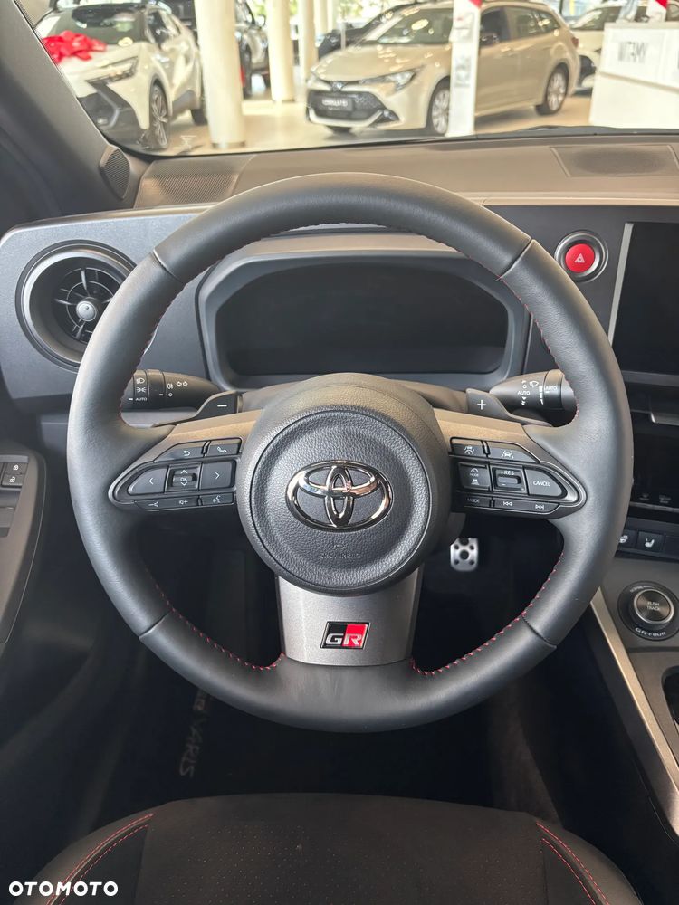 Toyota GR Yaris - 11