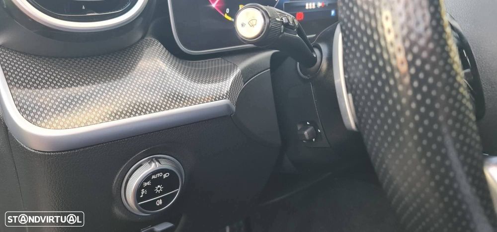 Mercedes-Benz C 220 d AMG Line - 32