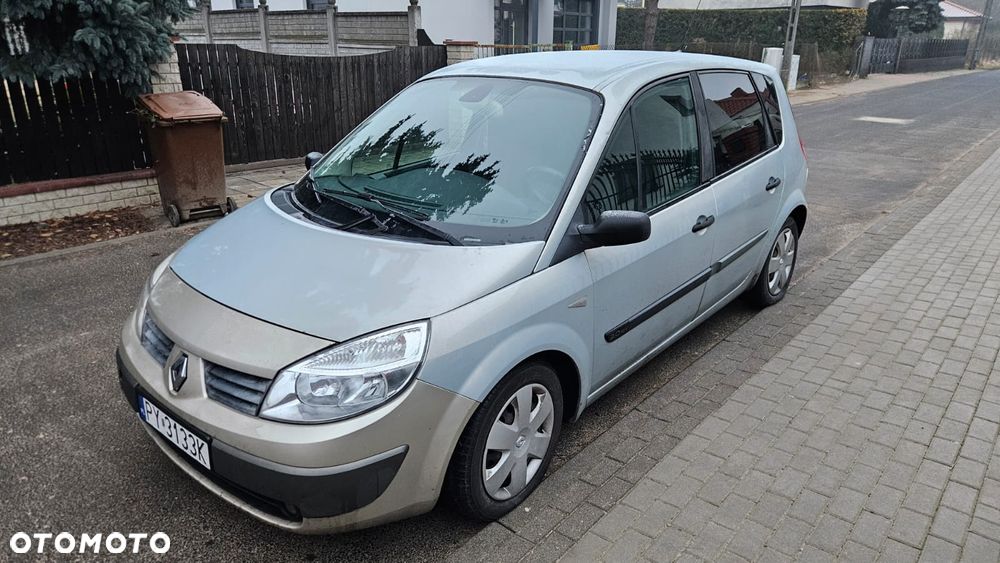Renault Scenic 2.0 Confort Privilege - 2