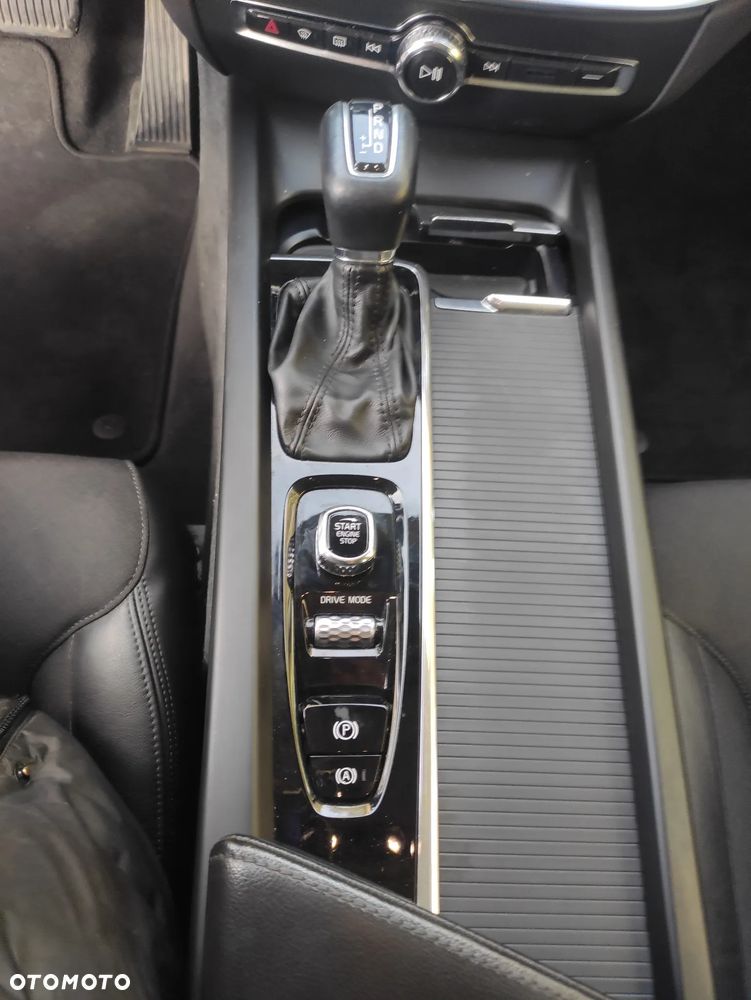 Volvo V60 D4 SCR AWD Momentum - 7