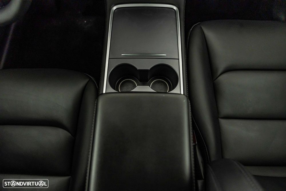 Tesla Model Y Performance Tração Integral - 29