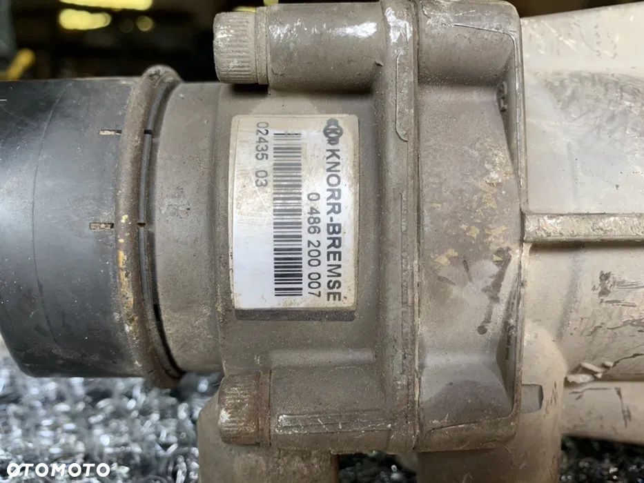 Zawór główny hamulcowy knorr Bremse Man TGA 0486.200.007 oryginał - 4