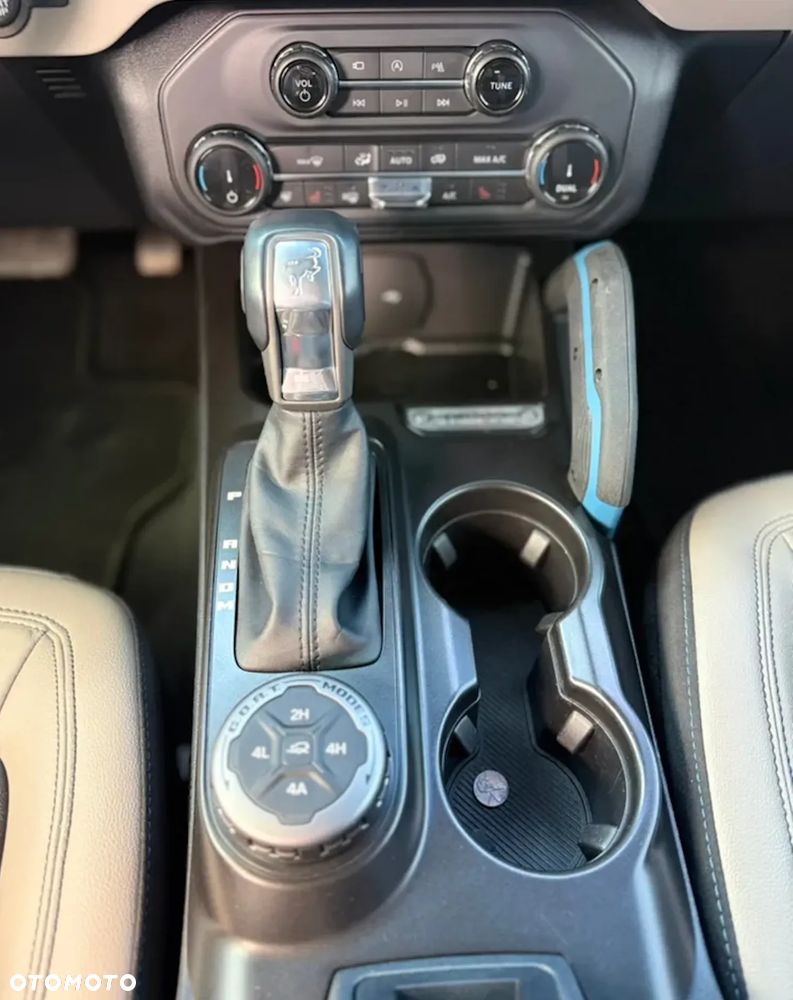 Ford Bronco 2.7 EcoBoost 4WD Outer Banks - 23