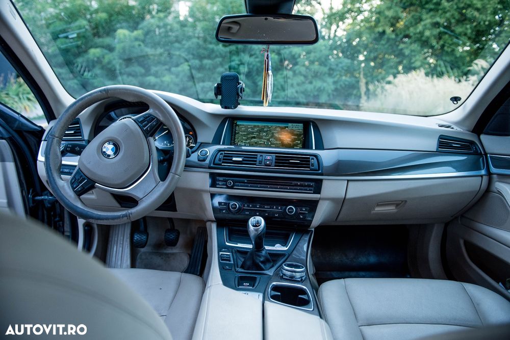 BMW Seria 5 520d - 38