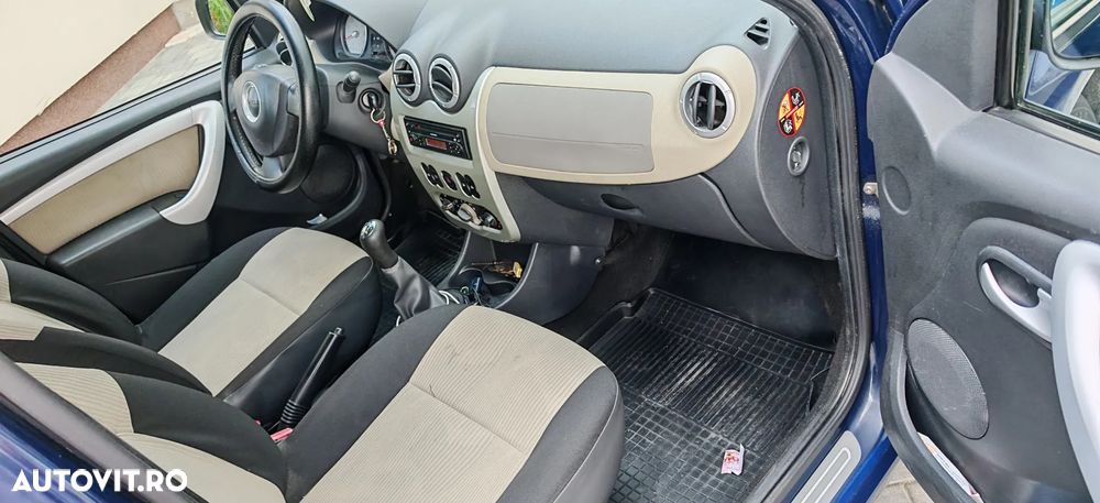 Dacia Logan 1.6 16V Prestige - 7