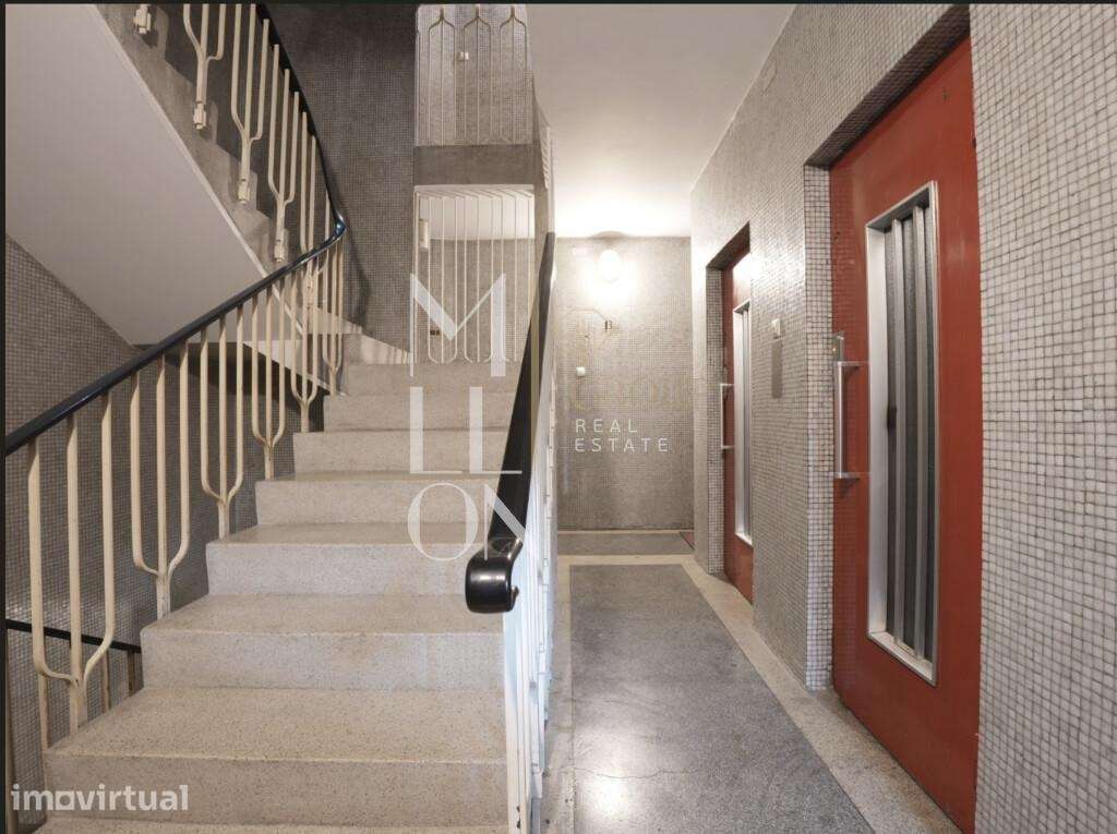 T5 com Vista Panorâmica sobre o Porto | Piso Elevado - Grande imagem: 3/19