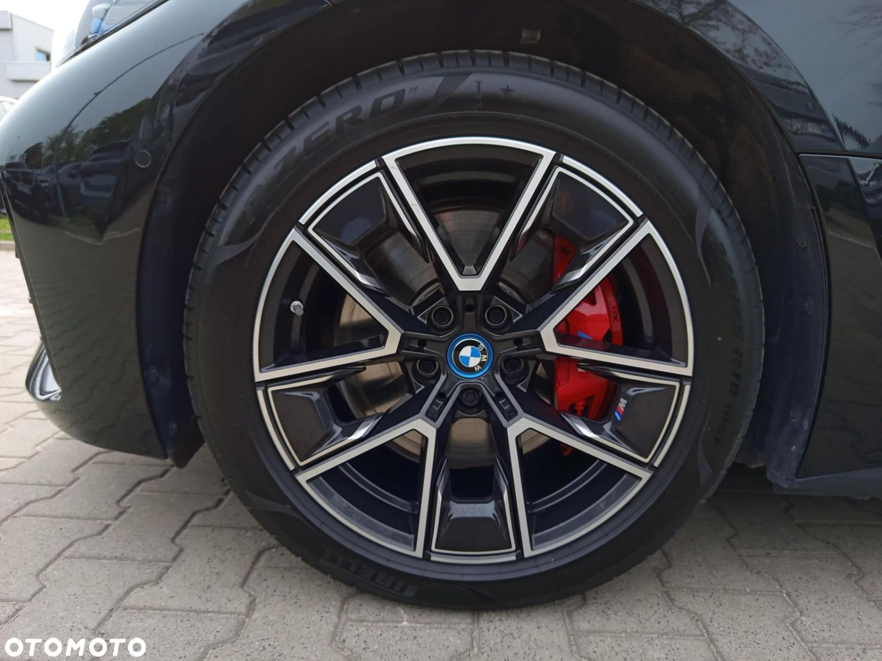 BMW i4 - 10