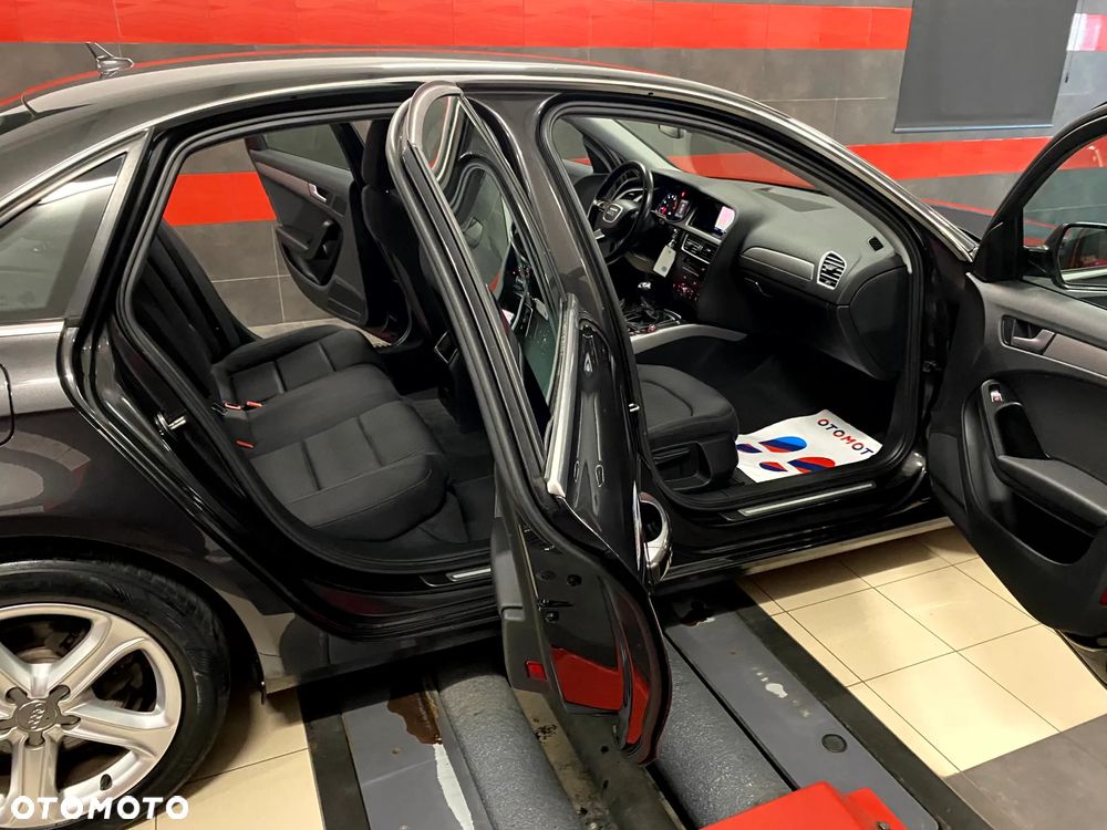 Audi A4 Limousine 1.8 TFSI Attraction - 24