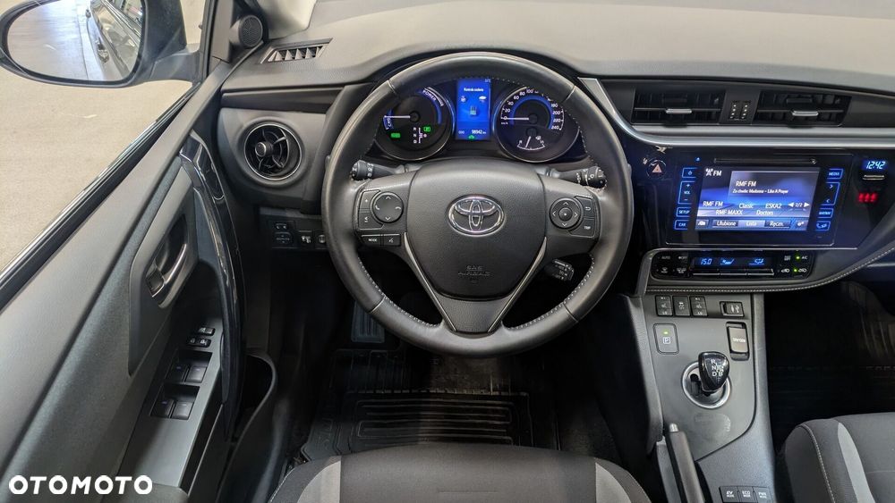 Toyota Auris - 15