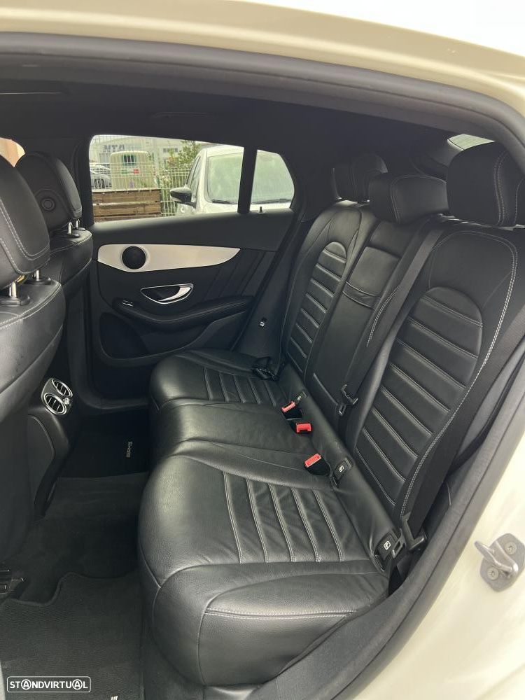 Mercedes-Benz GLC 220 d 4Matic 9G-TRONIC AMG Line - 17