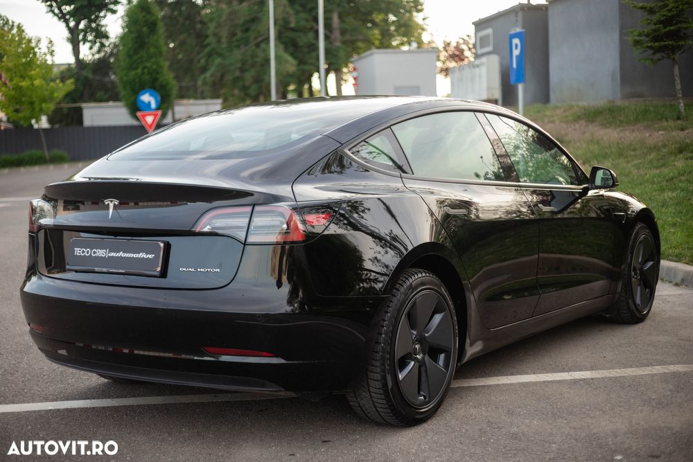 Tesla Model 3 - 20