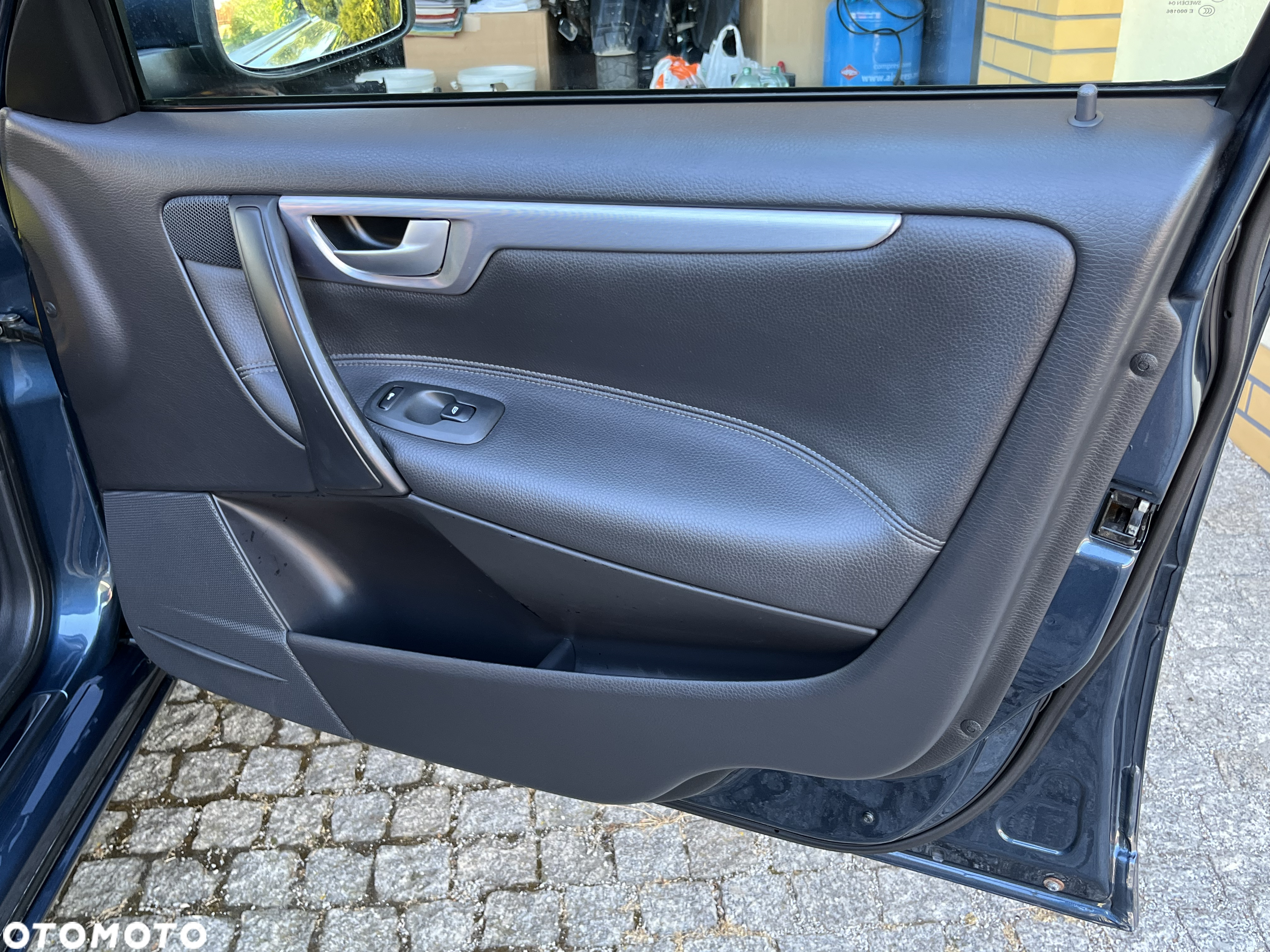 Volvo V70 2.4 D Momentum - 18