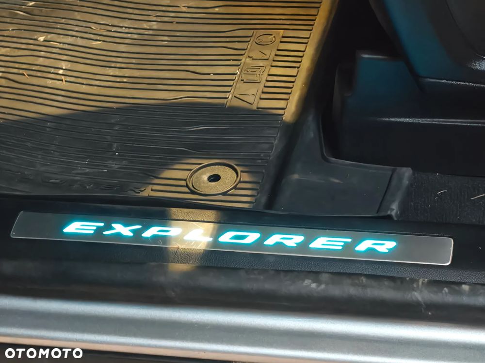 Ford Explorer 3.0 EcoBoost PHEV 4WD Platinum - 14