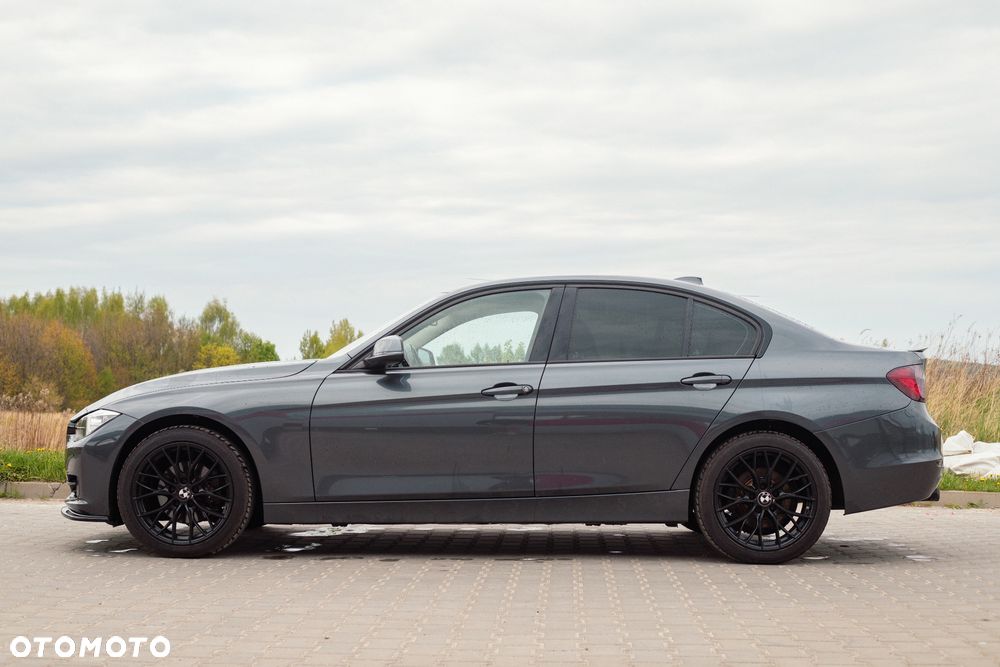 BMW Seria 3 320d xDrive Sport Line - 6