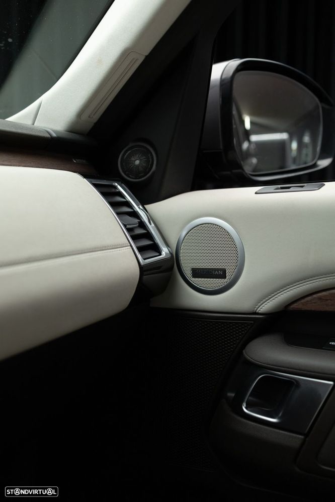 Land Rover Discovery 3.0 TD6 HSE Auto - 47