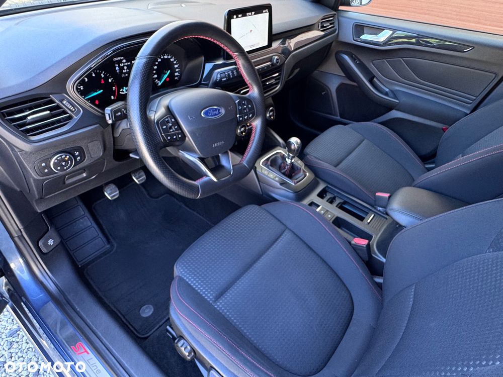 Ford Focus 1.0 EcoBoost Hybrid ST-LINE VIGNALE - 35