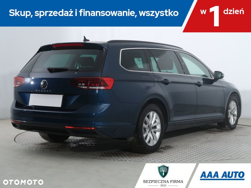 Volkswagen Passat - 6