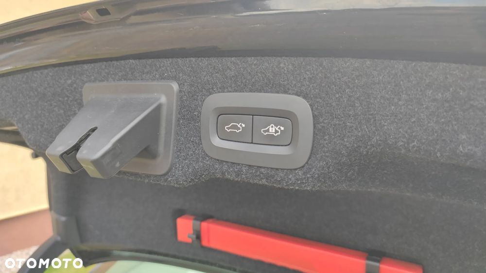 Volvo S90 D4 Inscription - 19