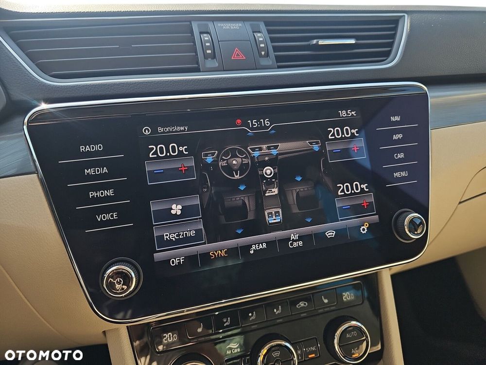 Skoda Superb 2.0 TDI Style DSG - 34