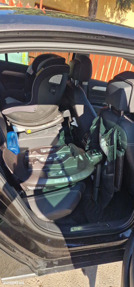 Volkswagen Passat 2.0 TDI DSG Comfortline - 6