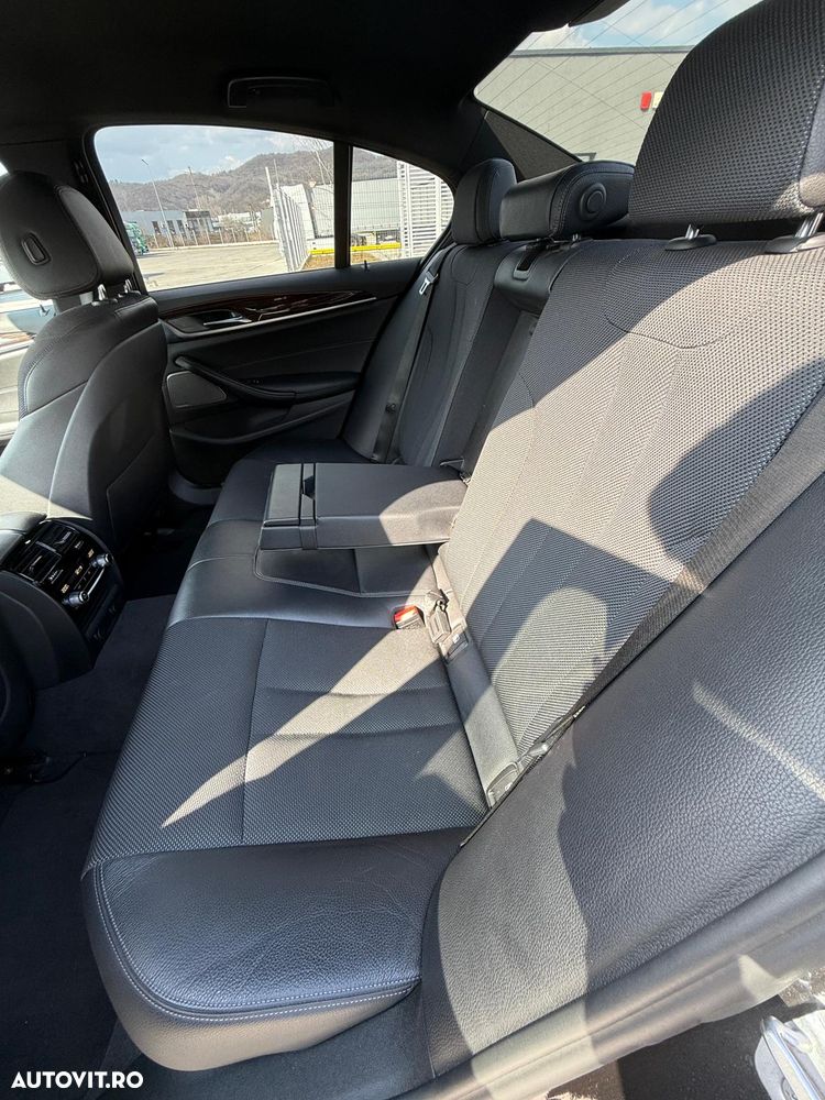 BMW Seria 5 520d AT - 15