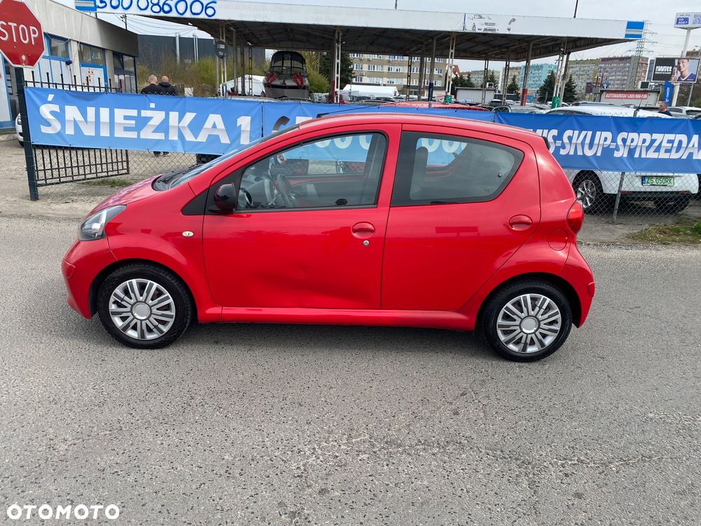Toyota Aygo City - 15