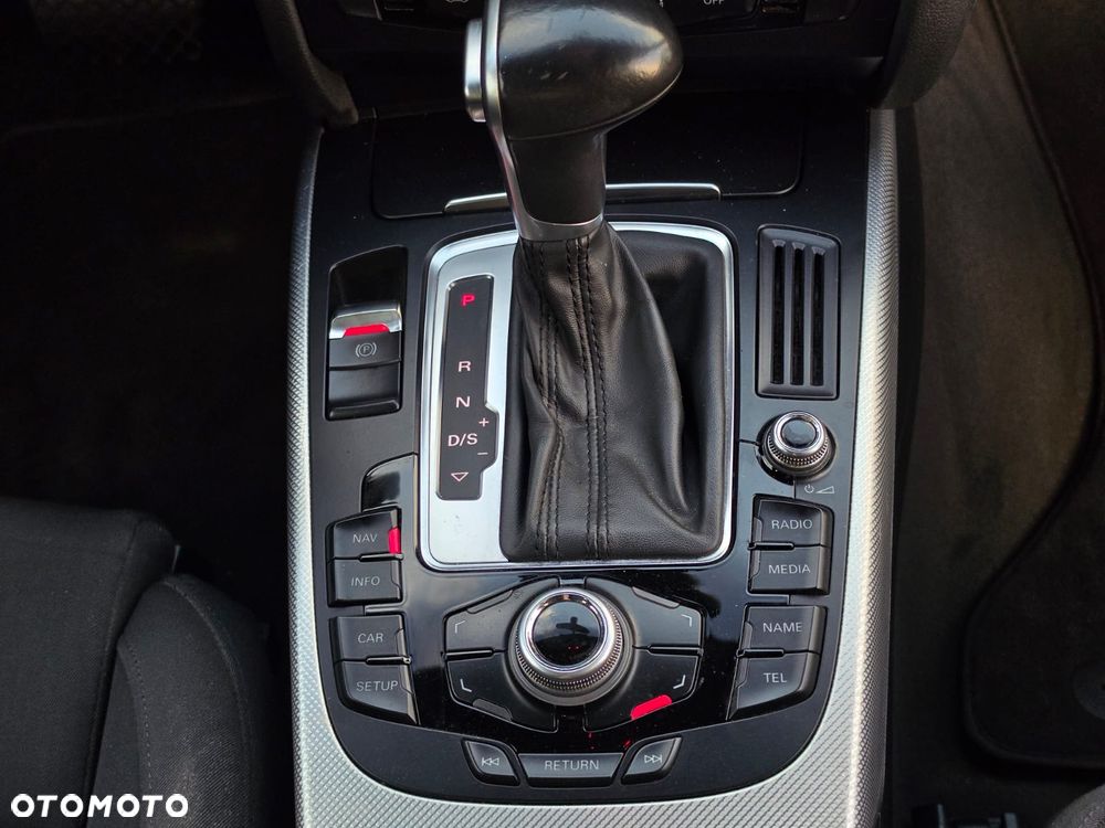 Audi A4 Avant 2.0 TDI DPF clean diesel multitronic S line Sportpaket - 16