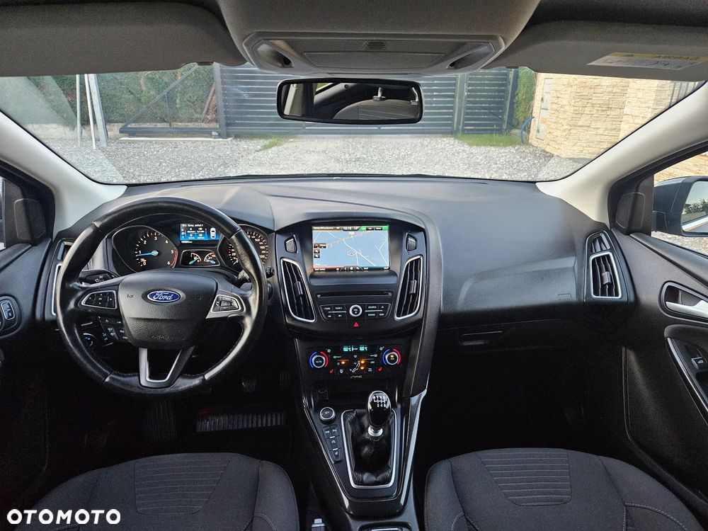 Ford Focus 1.6 TDCi DPF Titanium - 19