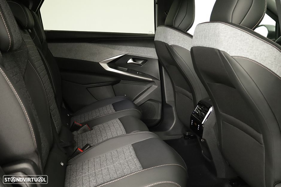 Peugeot 5008 1.2 Hybrid Allure e-DCS6 - 20