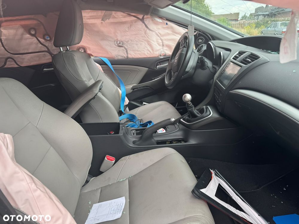 Honda Civic 1.6 i-DTEC Executive Black Edition - 5