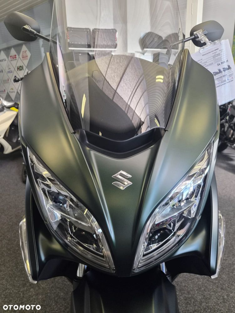 Suzuki Burgman - 4