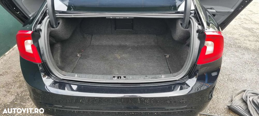 Volvo S60 D3 Start-Stop Momentum - 25
