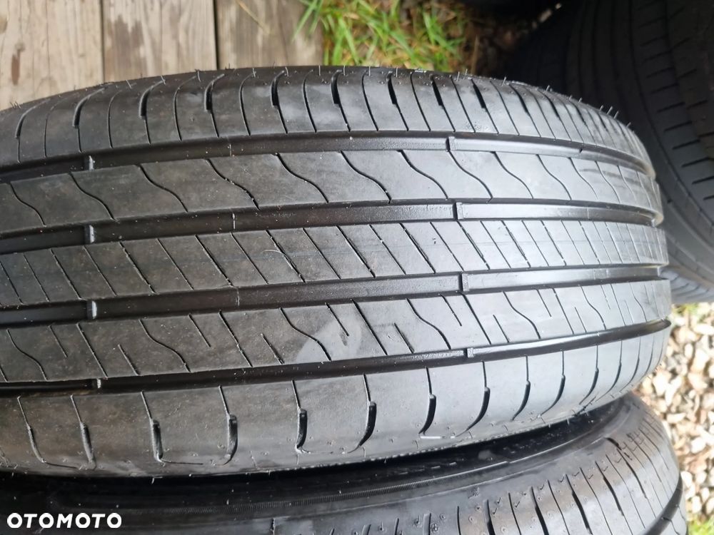 Opony Goodyear Efficientgrip 2 SUV 225/55R19 99 V 2024r,4x7,5mm super stan - 2