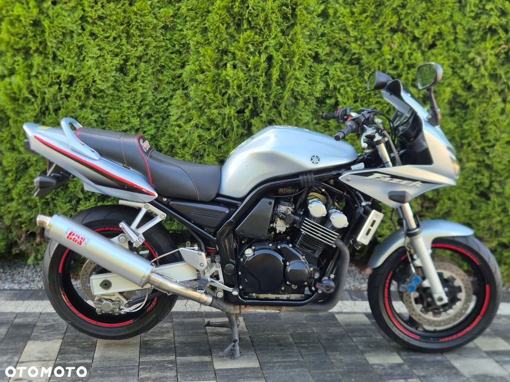Yamaha FZ6 - 2