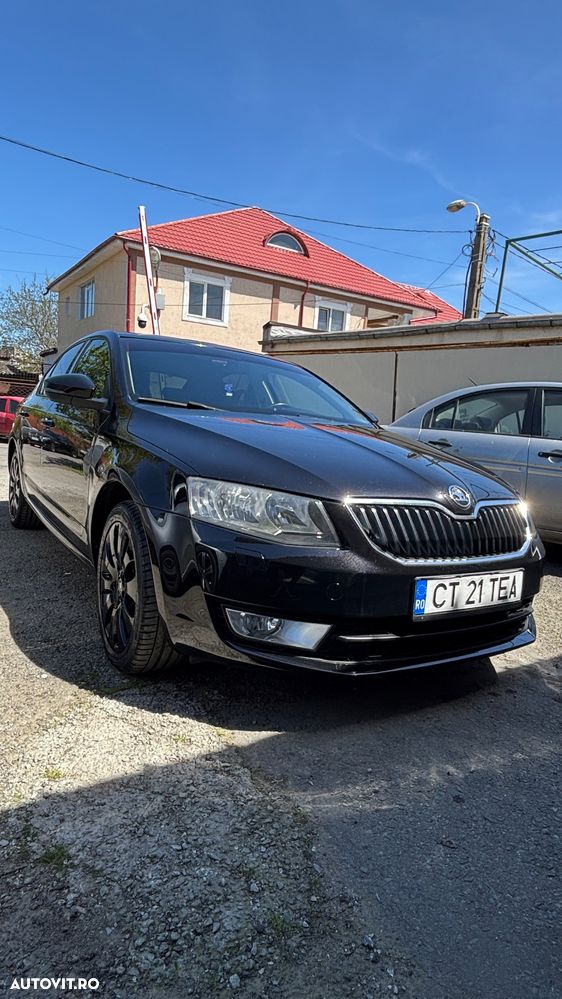 Skoda Octavia 2.0 TDI DSG 4X4 Style - 3