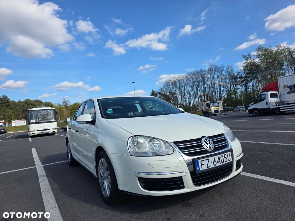 Volkswagen Jetta 1.9 TDI DPF Comfortline - 1