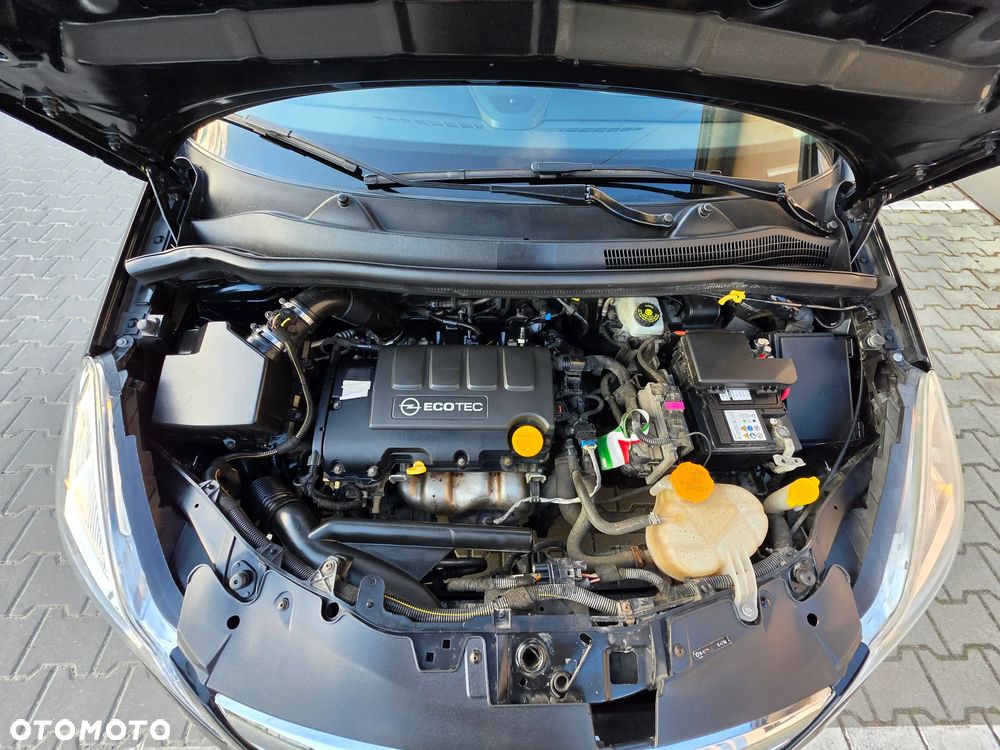 Opel Corsa 1.2 16V Cosmo - 25