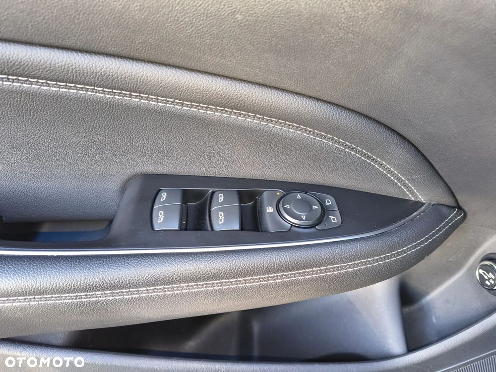 Opel Insignia - 2
