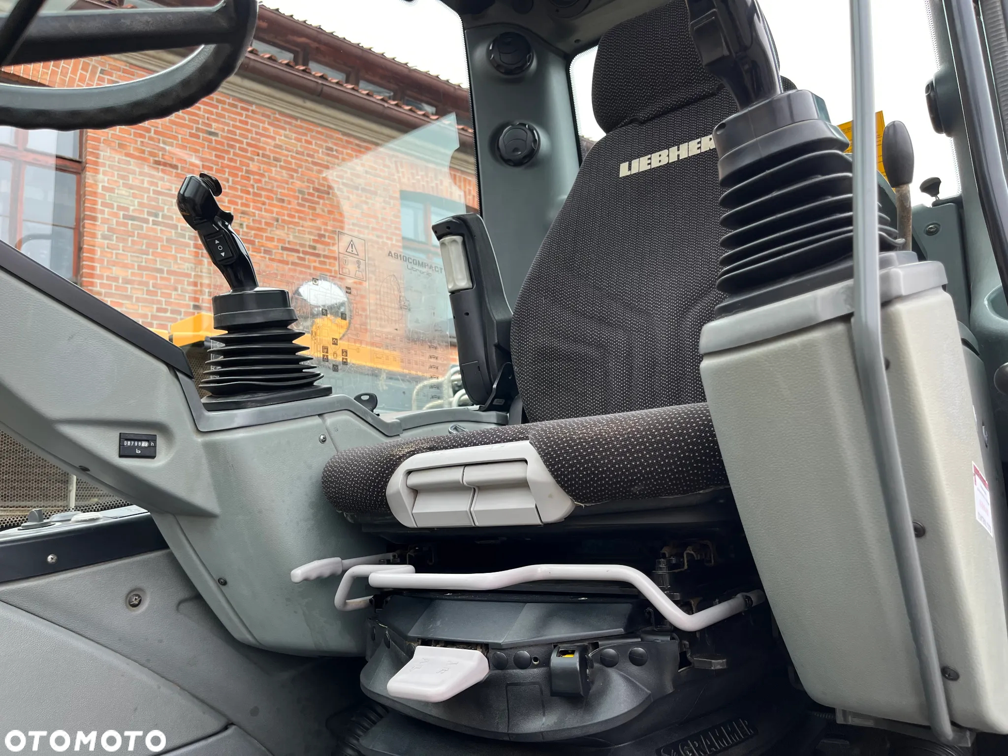 Liebherr A 910 COMPACT - 37